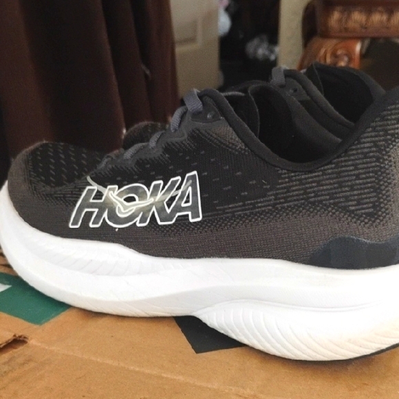 HOKA One One Mach 6 - Picture 1 of 9